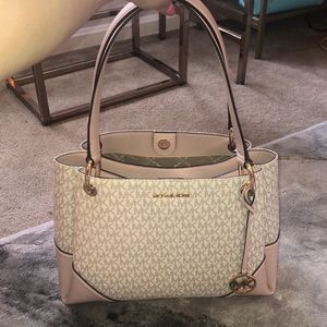 Authentic Michael Kors Nicole Pink/Vanilla Bag